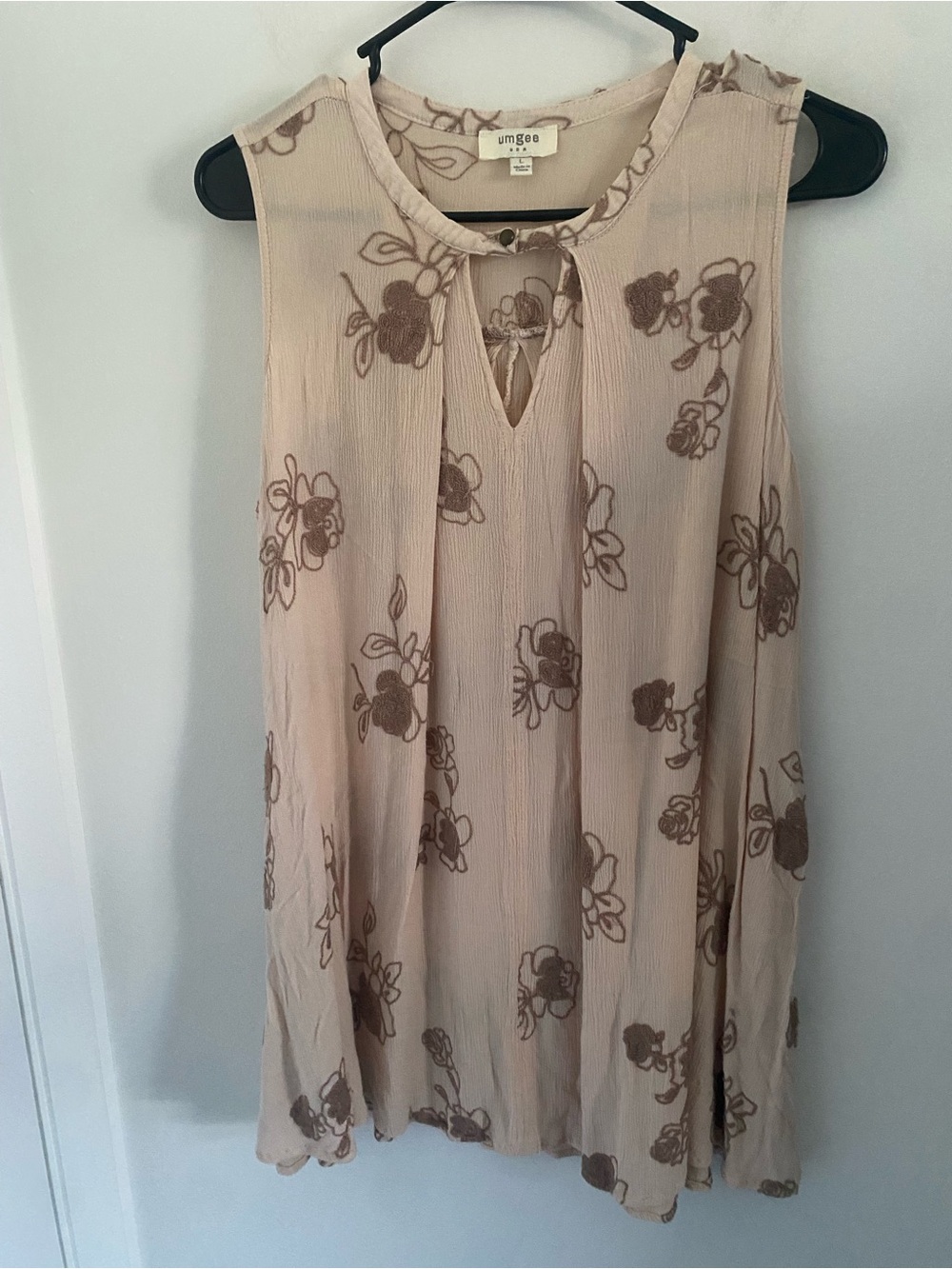 Umgee Sleeveless Floral Swing Top